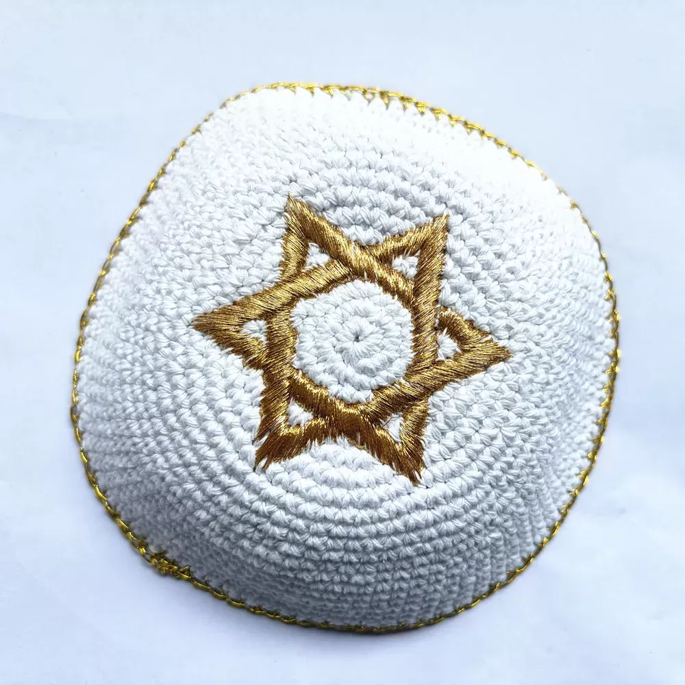 כיפה בעבודת יד בצורת מגן דוד